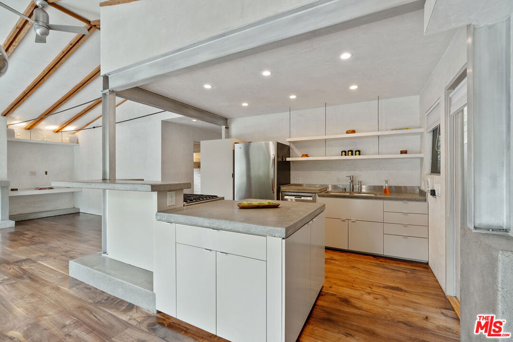 625 Santa Clara Avenue - Photo 13