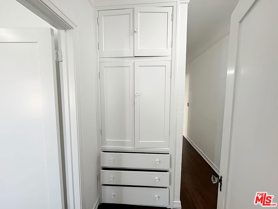1525 1/2 S Orange Grove Avenue - Photo 14