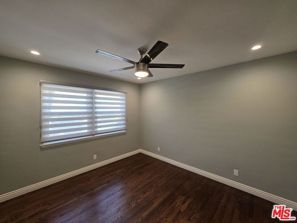 102 Gaviota Avenue - Photo 3