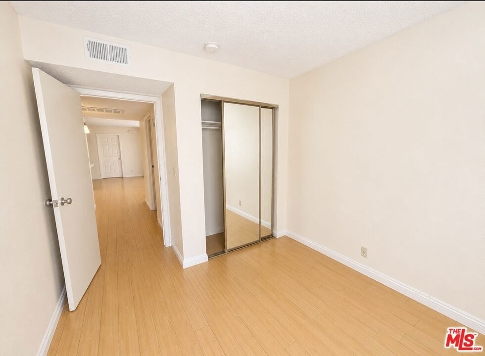 13406 Moorpark Street - Photo 12
