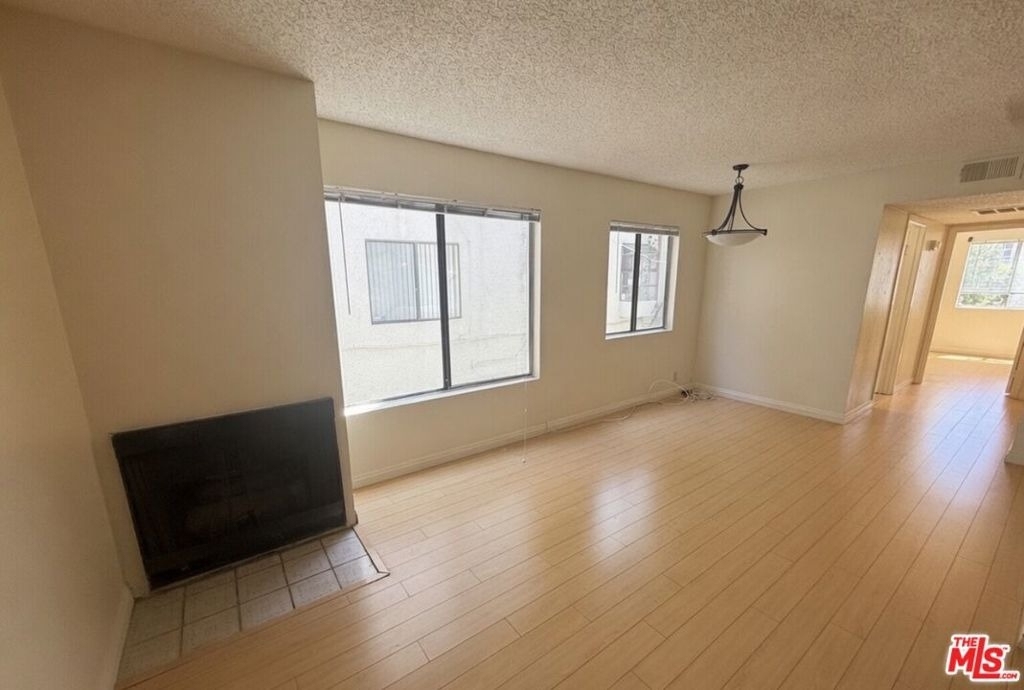 13406 Moorpark Street - Photo 3