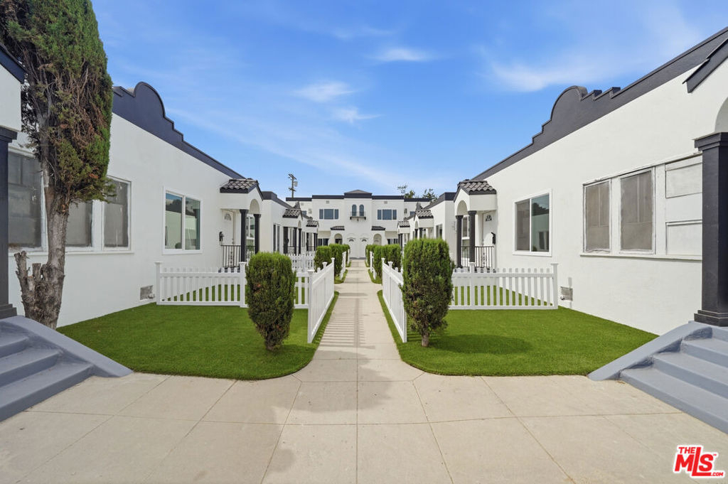3020 W 12th Street - Photo 9
