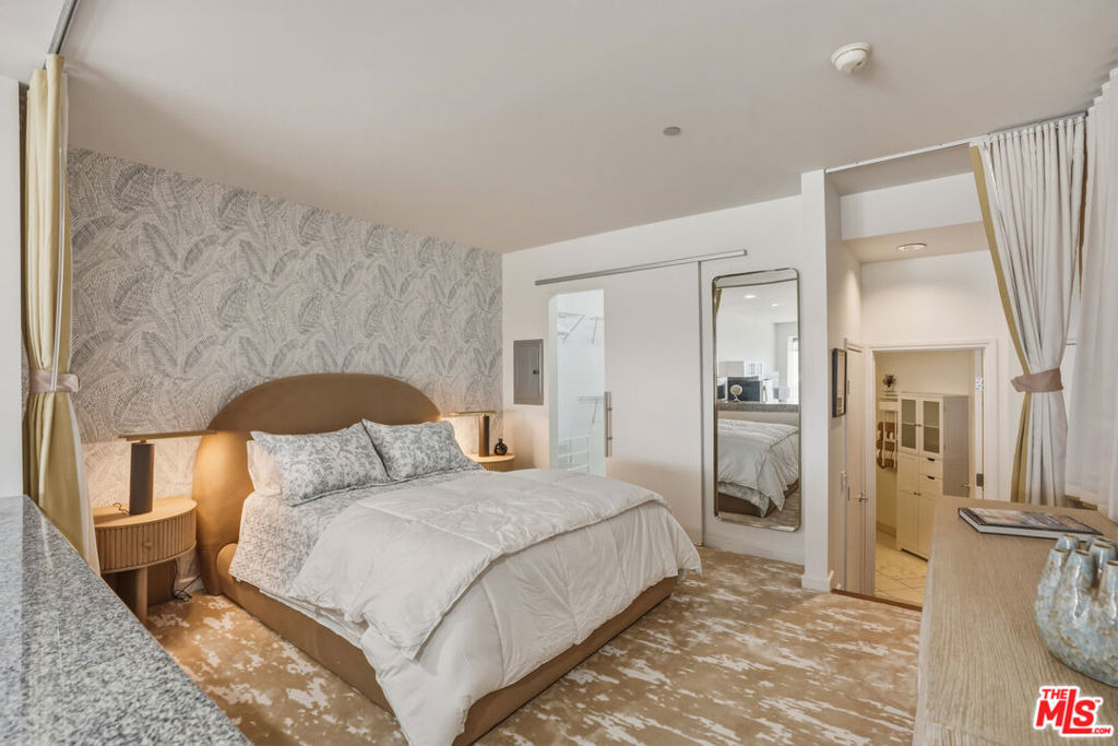 1100 Wilshire Boulevard - Photo 19