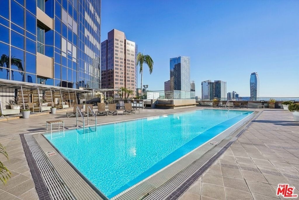 1100 Wilshire Boulevard - Photo 40