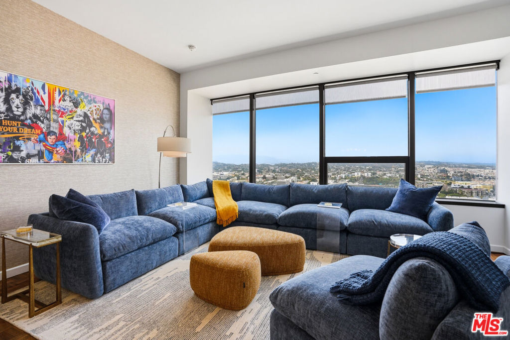 1100 Wilshire Boulevard - Photo 3