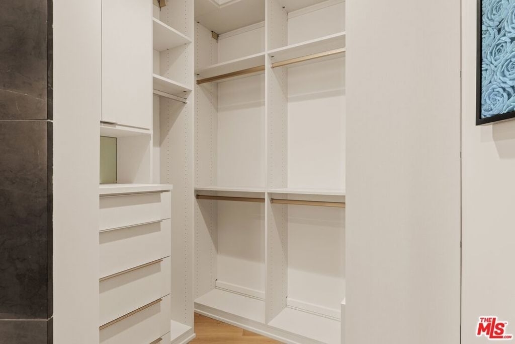 211 W Elm Court - Photo 15