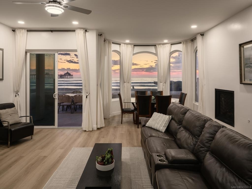 806 Ocean Ln - Photo 8
