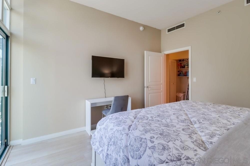 555 Front St - Photo 33