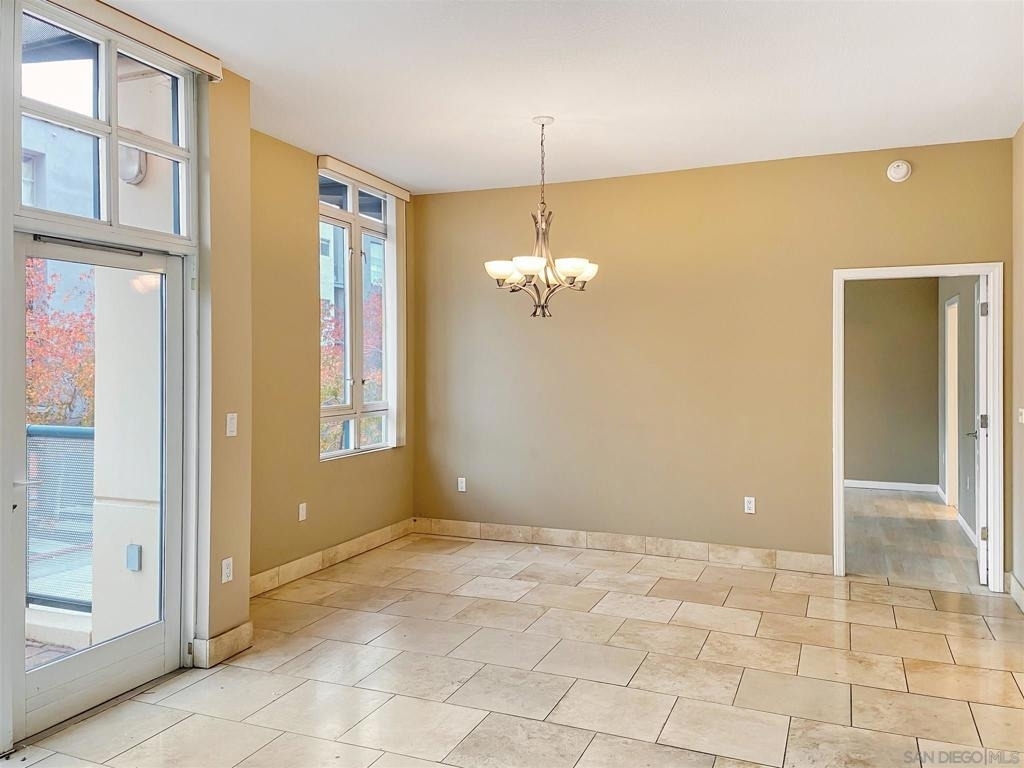 555 Front St - Photo 18