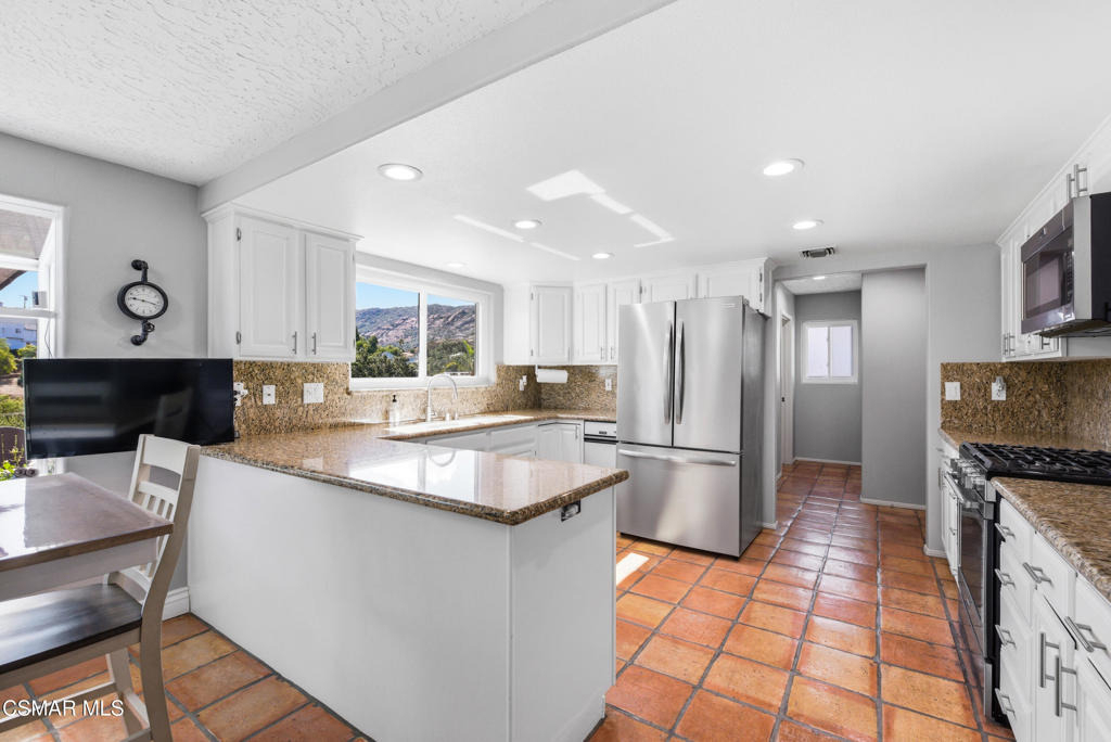 1314 Gonzales Road - Photo 8