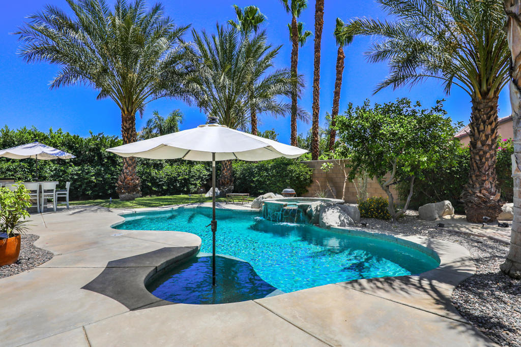 48794 Pear Street - Photo 0