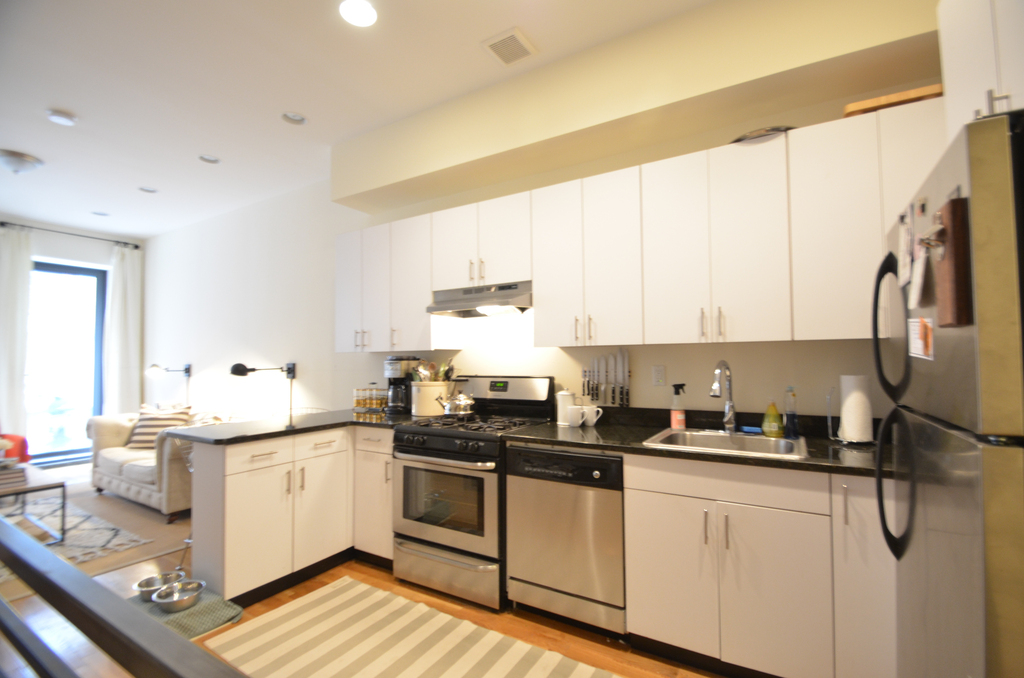 East 71st Street, New York, NY 10021 - Photo 1