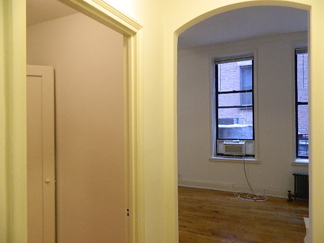 East 55th Street - Photo 0