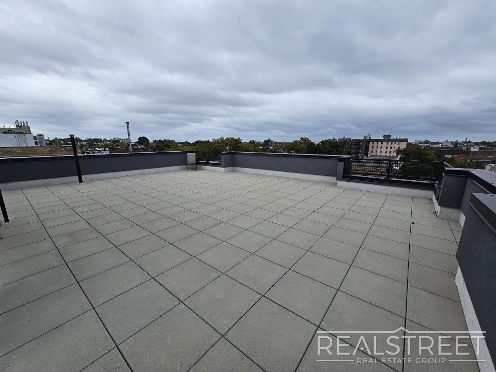 2801 Tilden Avenue - Photo 11