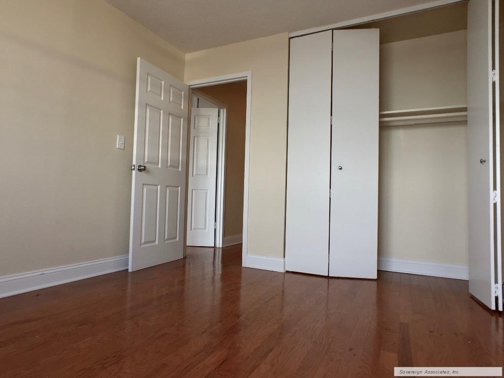 3333 Broadway - Photo 11