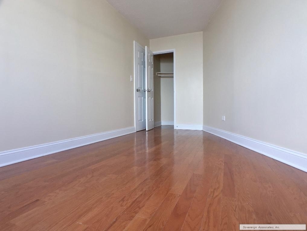 3333 Broadway - Photo 13