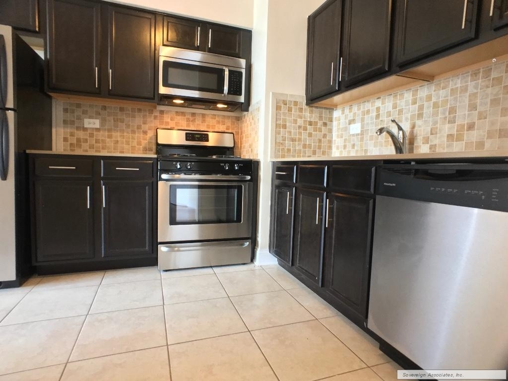 3333 Broadway - Photo 5
