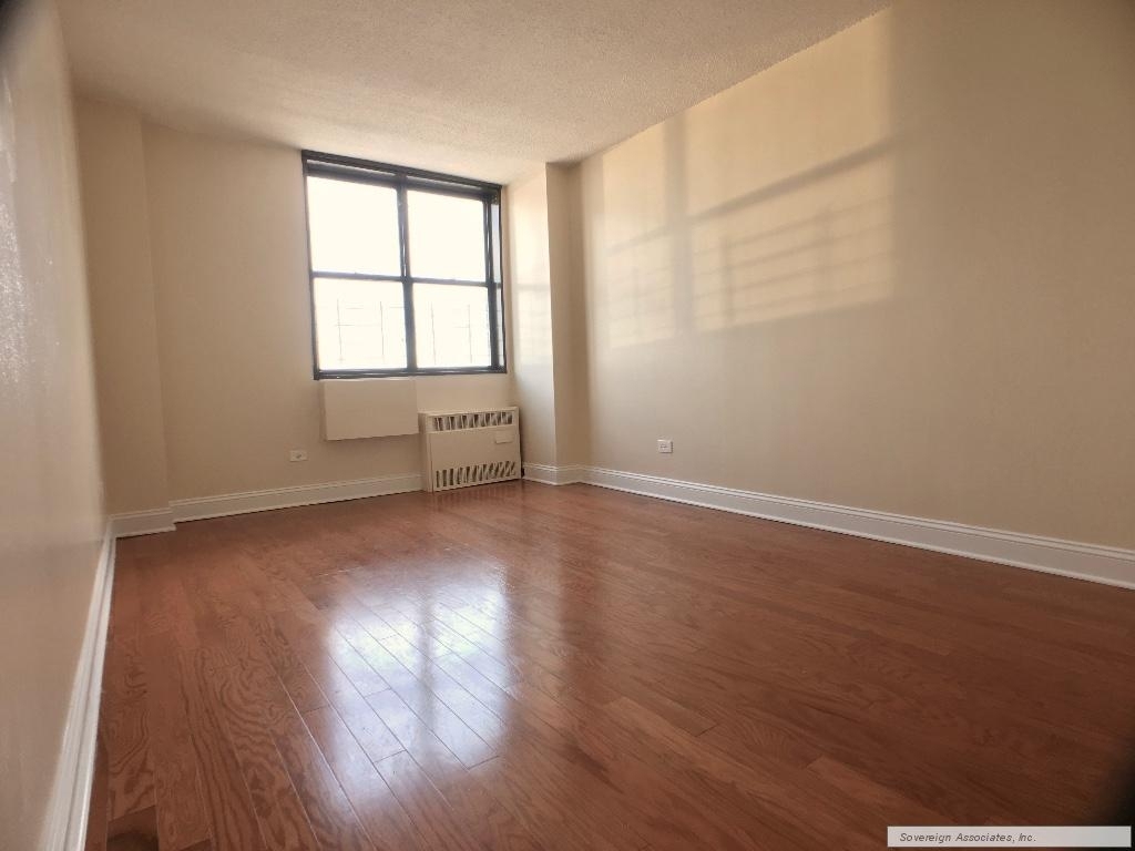 3333 Broadway - Photo 8