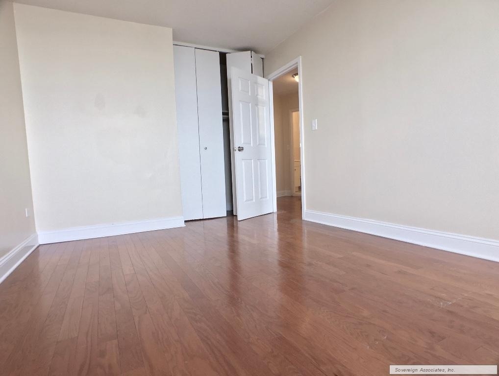 3333 Broadway - Photo 9