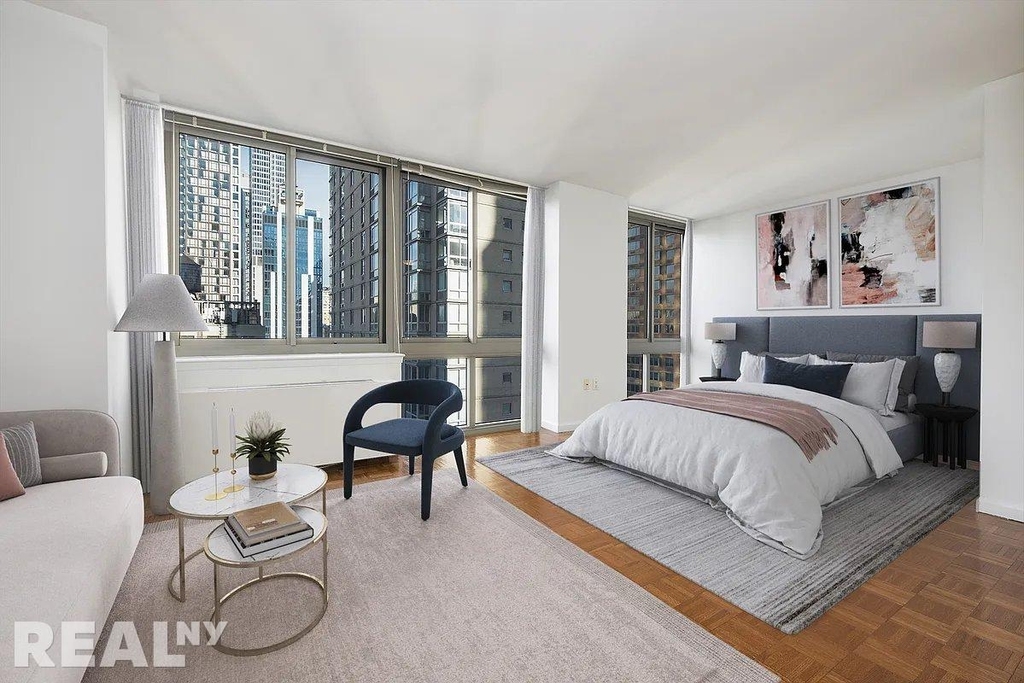 West 26th Street - Photo 0