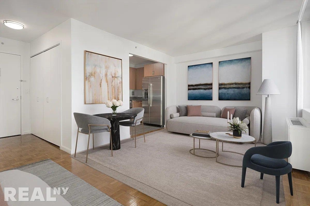 West 26th Street - Photo 1