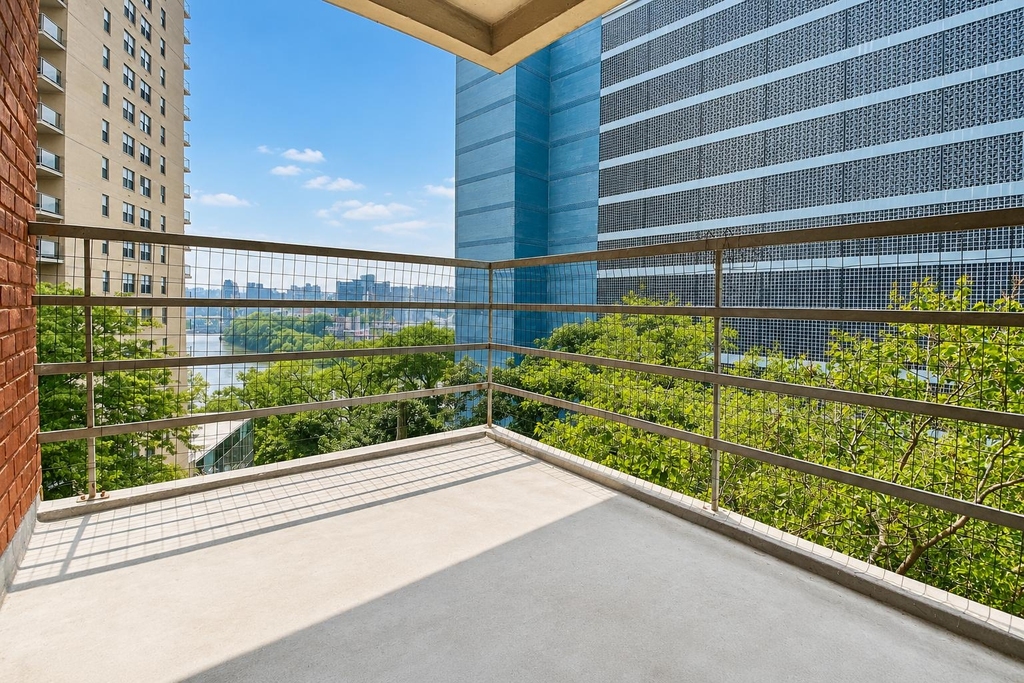 500 Kappock Street - Photo 14