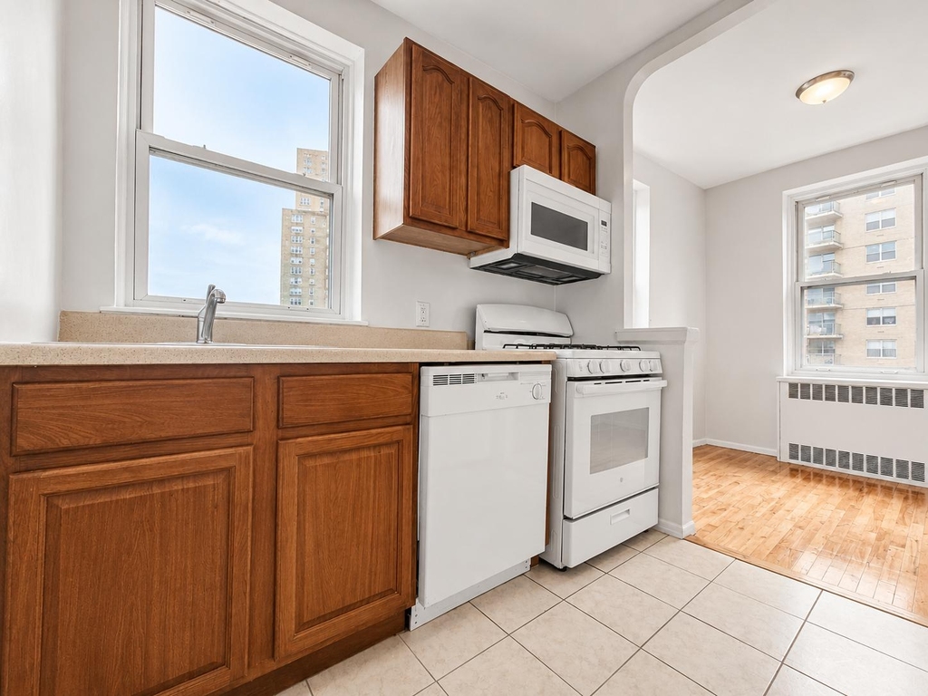 500 Kappock Street - Photo 5