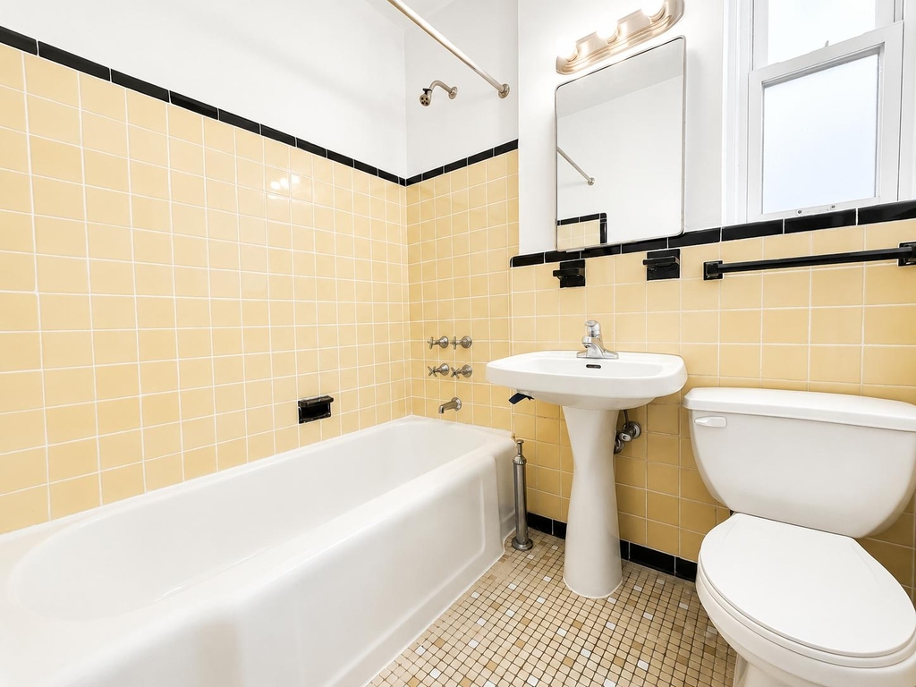 500 Kappock Street - Photo 10