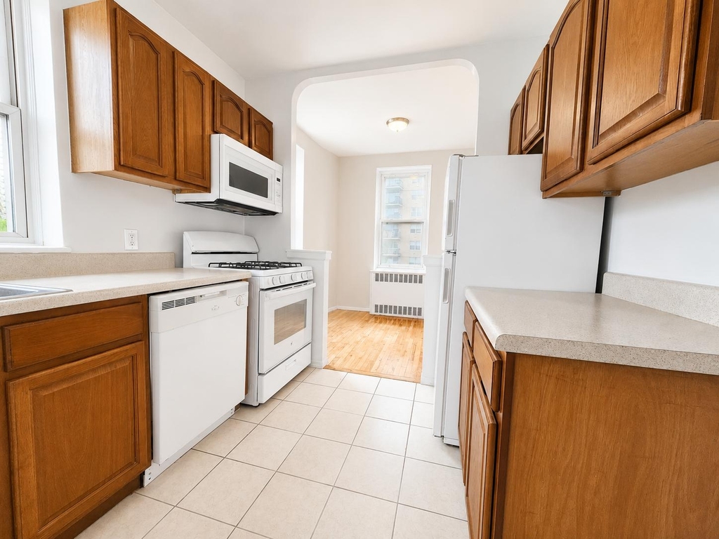 500 Kappock Street - Photo 6