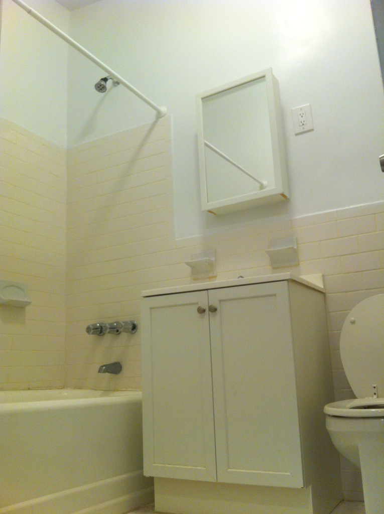 3rd Avenue - Photo 6