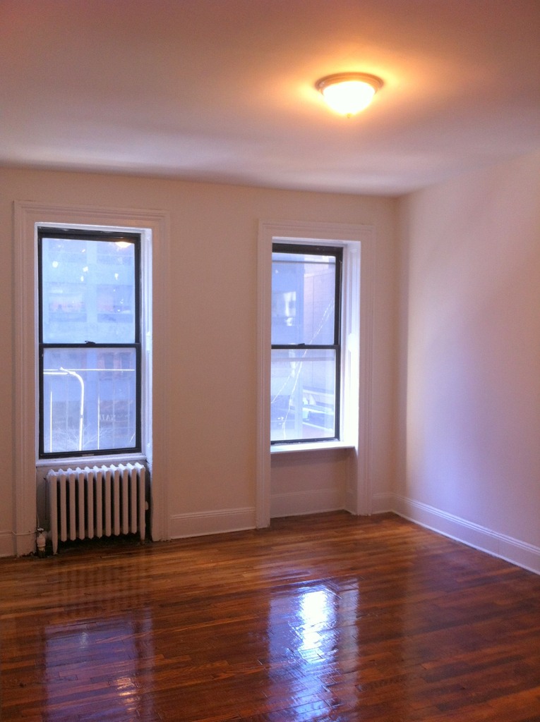 3rd Avenue - Photo 4