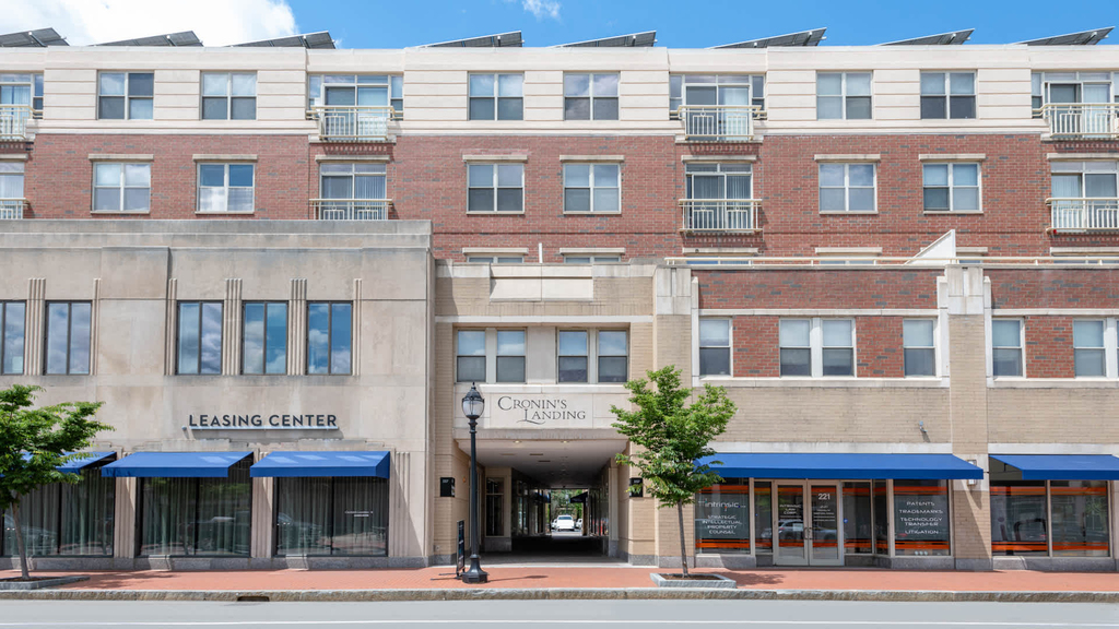 237 Moody St. - Photo 1