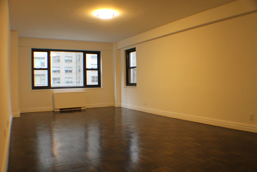 East 56th Street - Photo 0