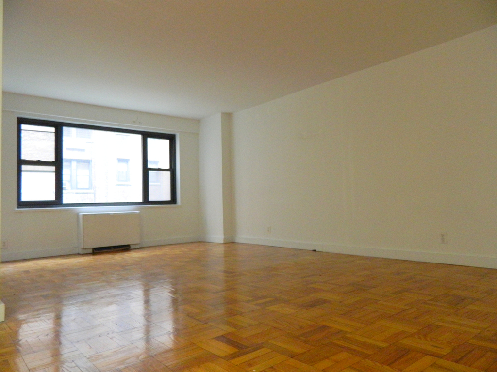 East 56th Street - Photo 1