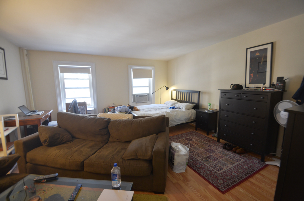 East 65th Street - Photo 0