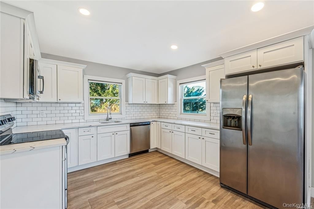 134 Ralph Avenue - Photo 1