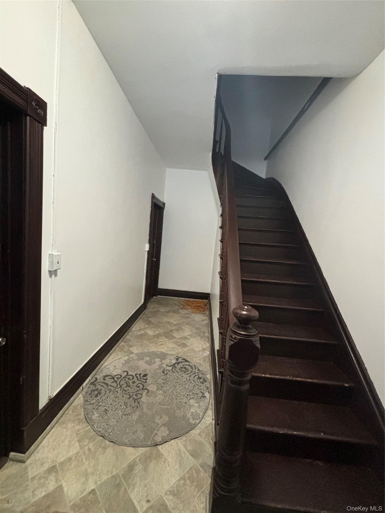 135 Fifth Avenue - Photo 2