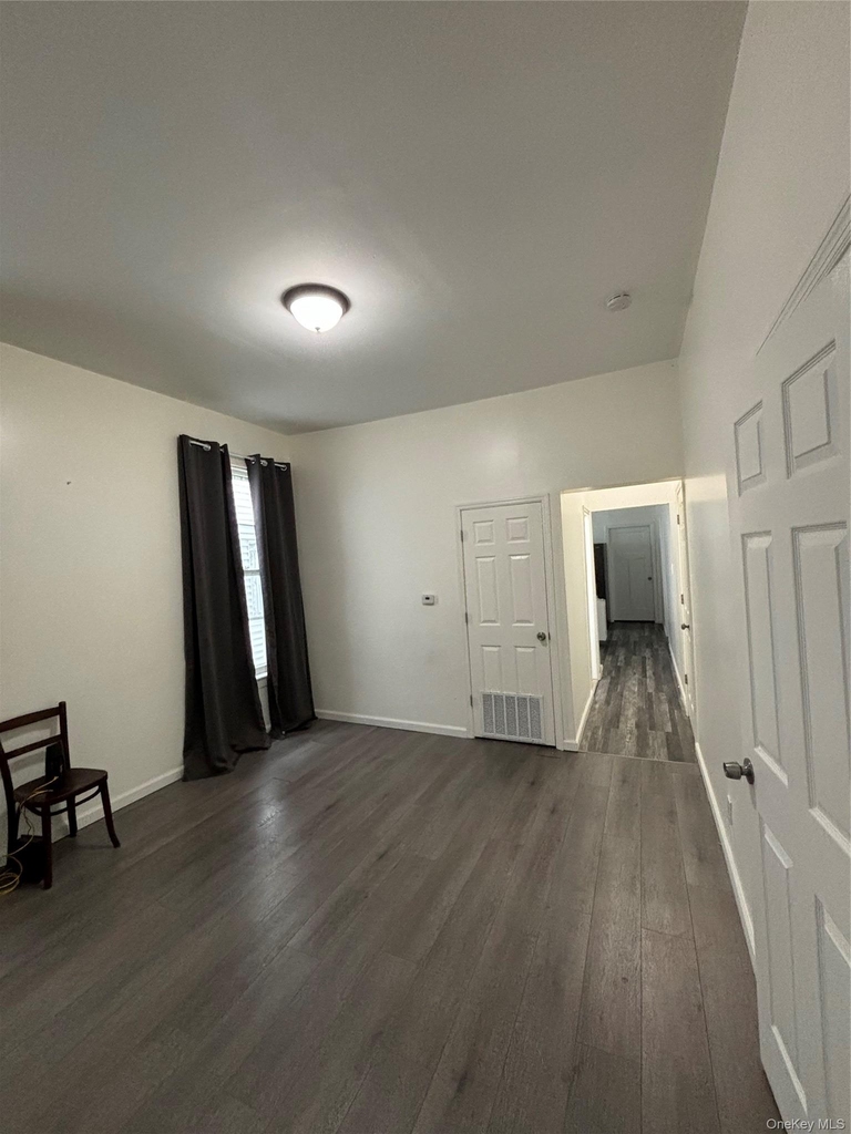 135 Fifth Avenue - Photo 11