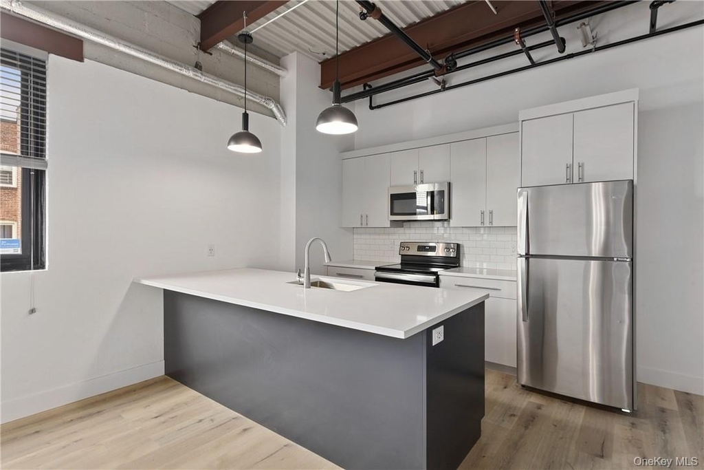 189 N Main Street - Photo 2