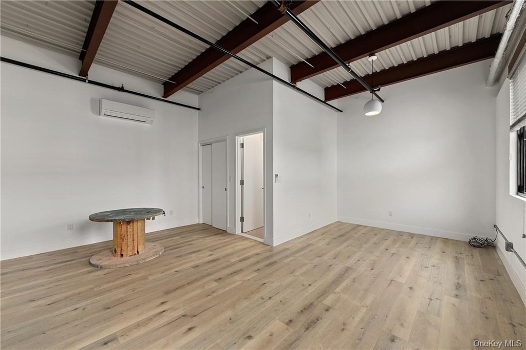 189 N Main Street - Photo 4