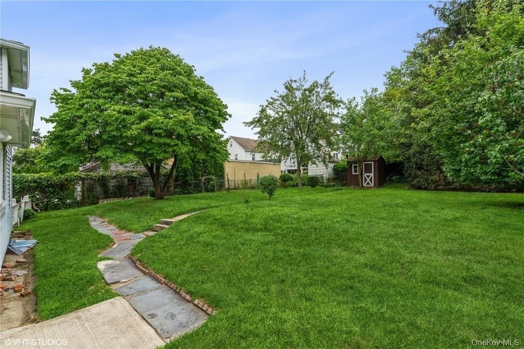 338 Palmer Avenue - Photo 16