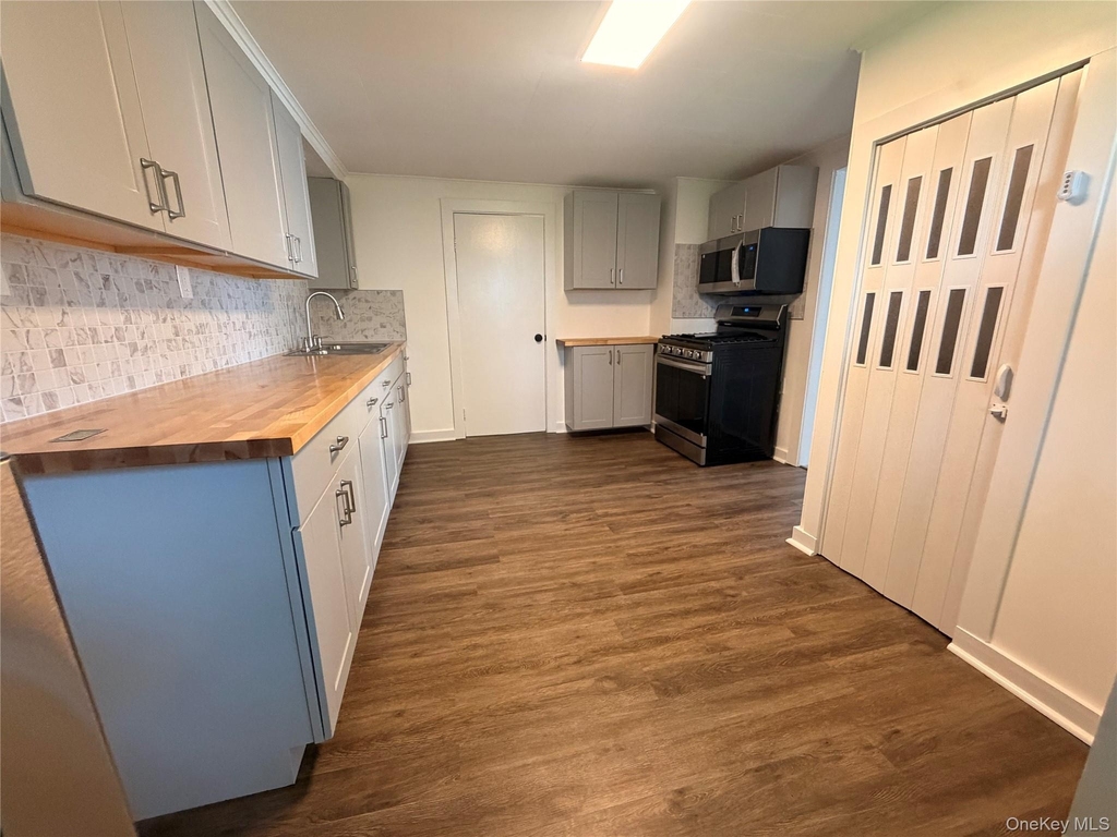 94 Center Street - Photo 7