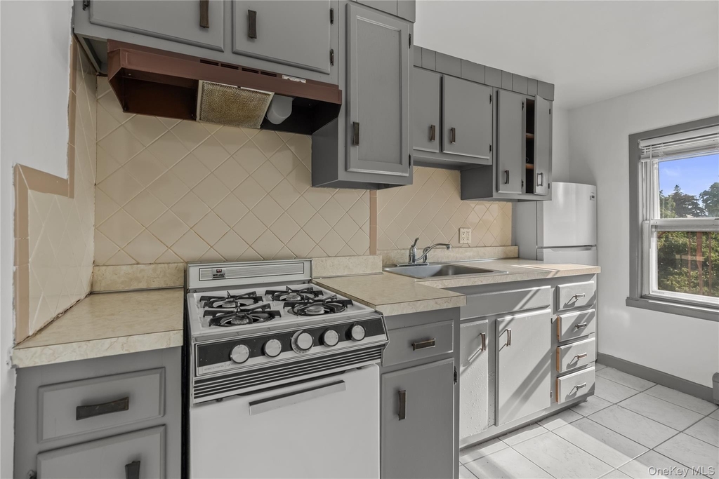 50 Highland Avenue - Photo 2