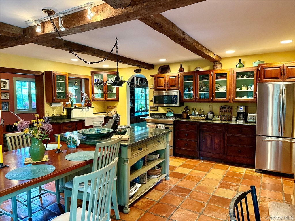 718 River Road - Photo 4