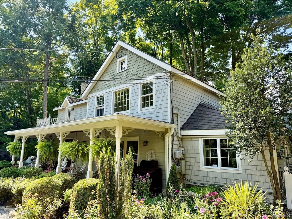 718 River Road - Photo 0