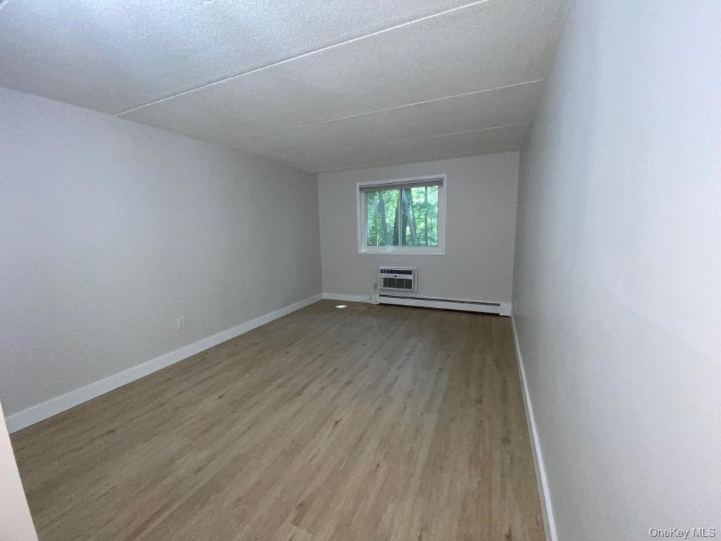 85 N Middletown Road - Photo 9