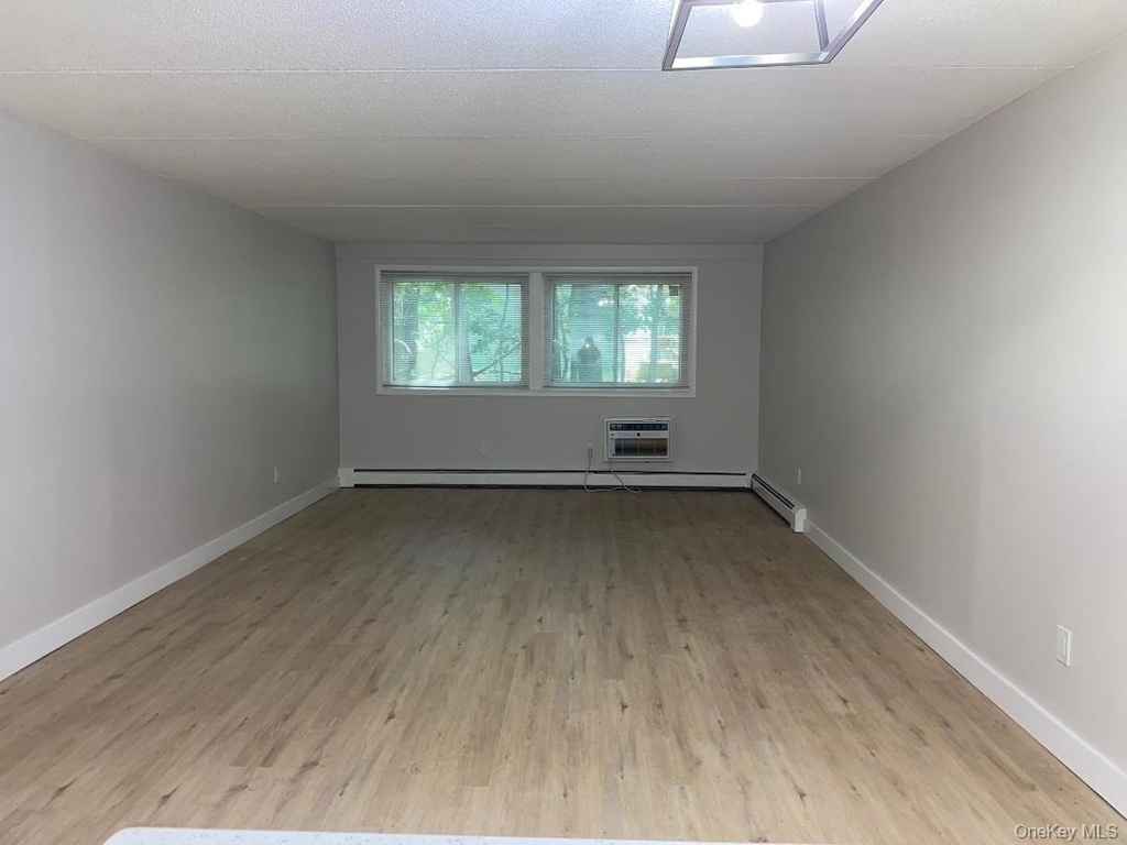 85 N Middletown Road - Photo 5
