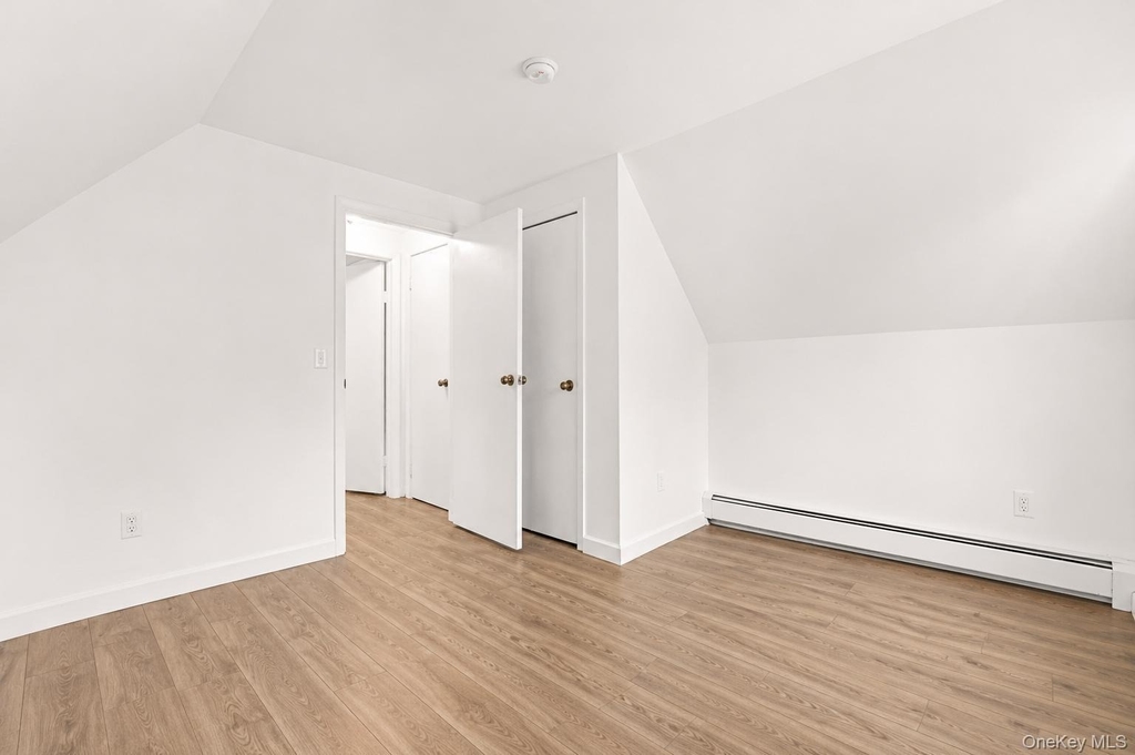 60 Morris Avenue - Photo 23