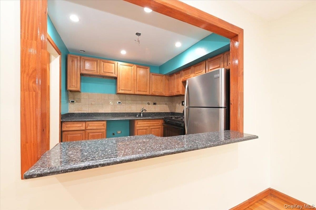 8957 Gold Road - Photo 11