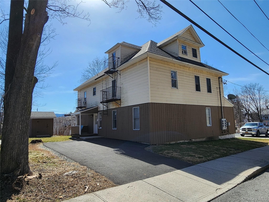7 Hudson Street - Photo 0